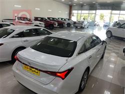 تويوتا أفالون